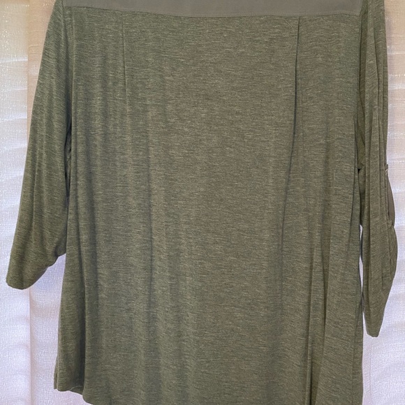 Large Calvin Klein top - Picture 3 of 3